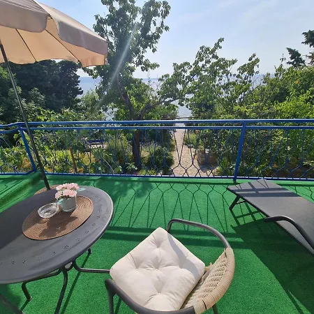 Beach Guest house 3*