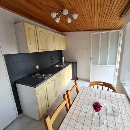 Beach 3* Klenovica