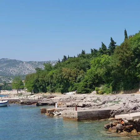 Beach 3* Klenovica